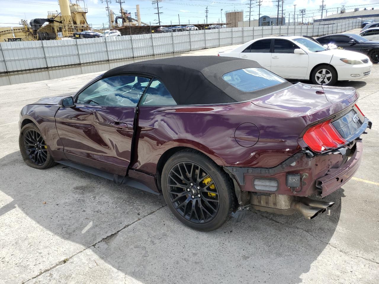 2018 FORD MUSTANG GT - Фото 2