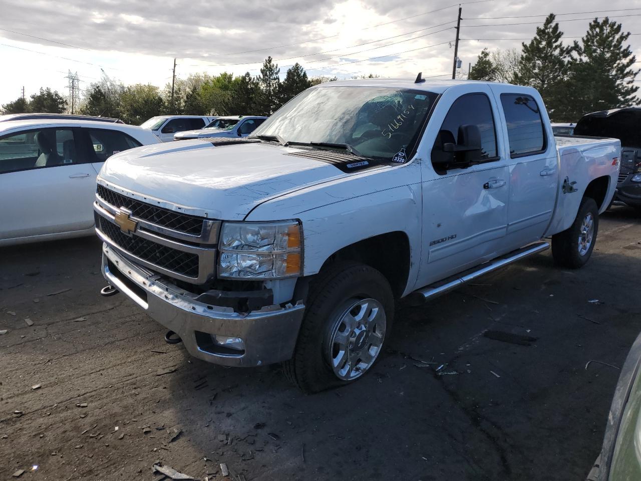 2013 CHEVROLET SILVERADO car image