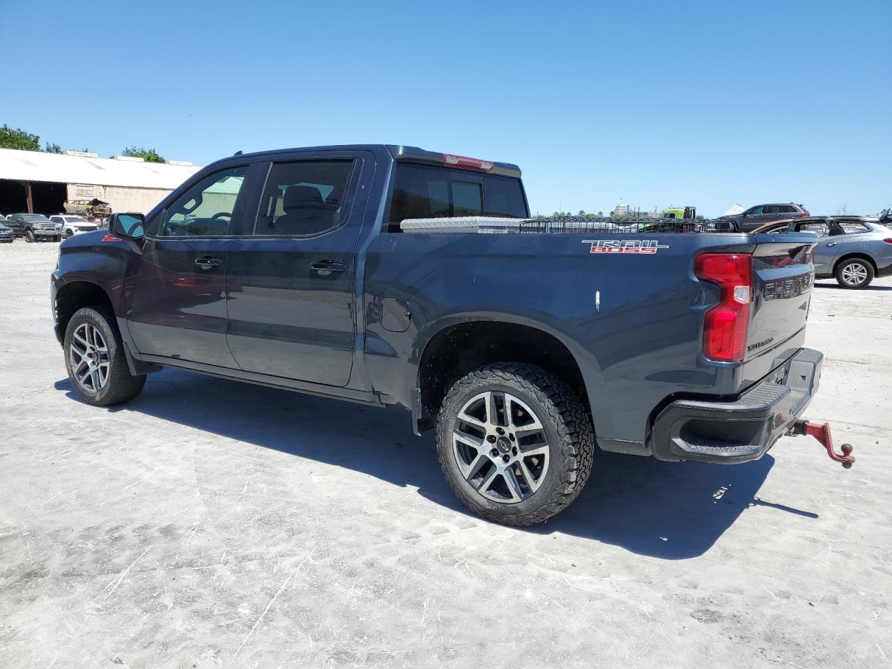 2021 CHEVROLET SILVERADO - Фото 2