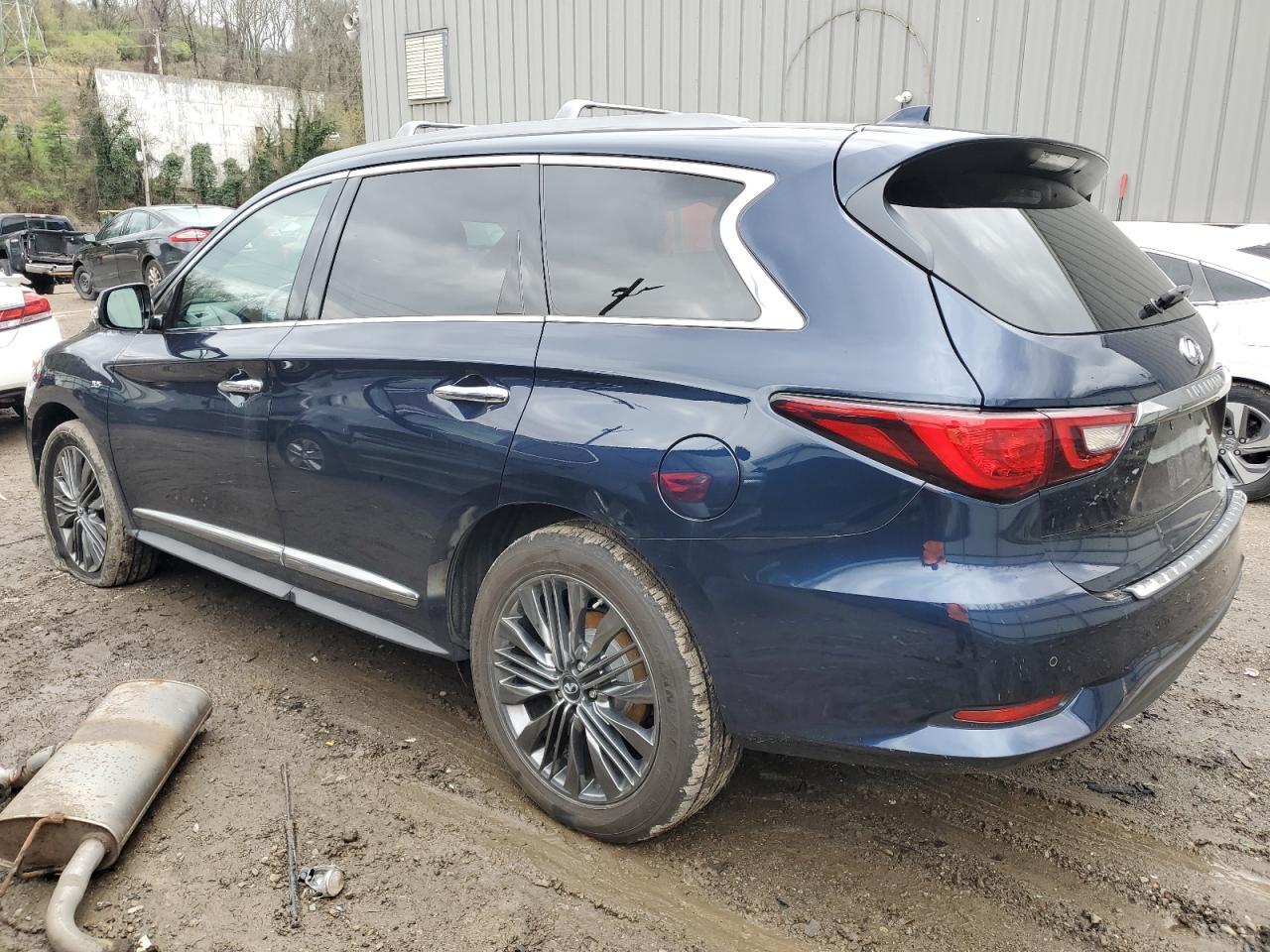 2019 INFINITI QX60 LUXE - Image 2