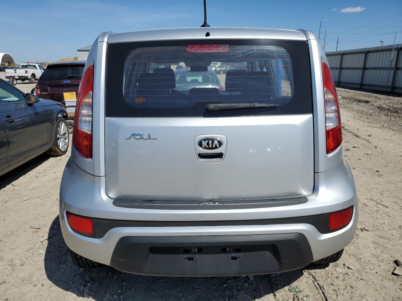 2013 KIA SOUL - Image 6