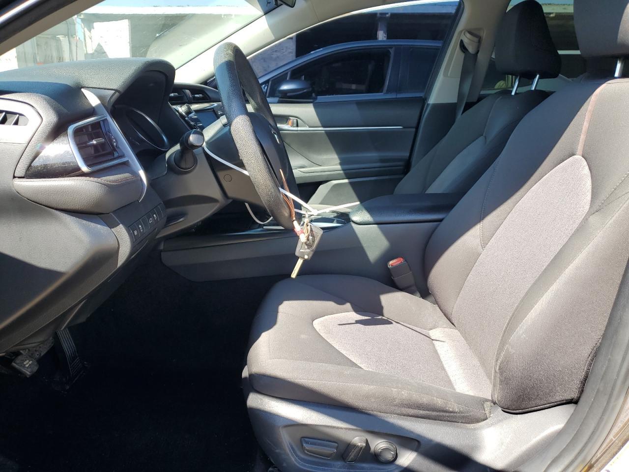 2018 TOYOTA CAMRY L - Image 7