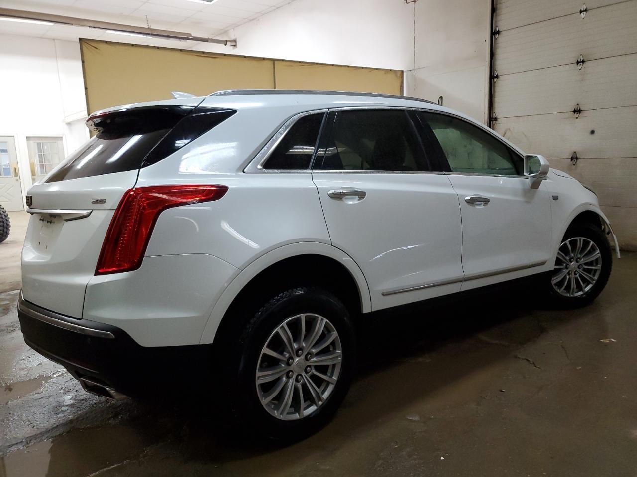 2019 CADILLAC XT5 LUXURY - Image 3