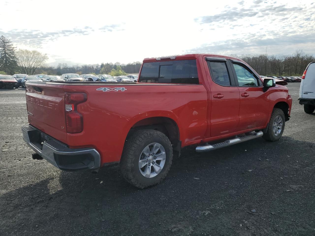 2019 CHEVROLET SILVERADO - Фото 3