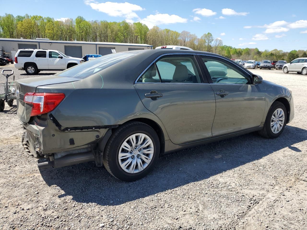 2014 TOYOTA CAMRY L - Image 3
