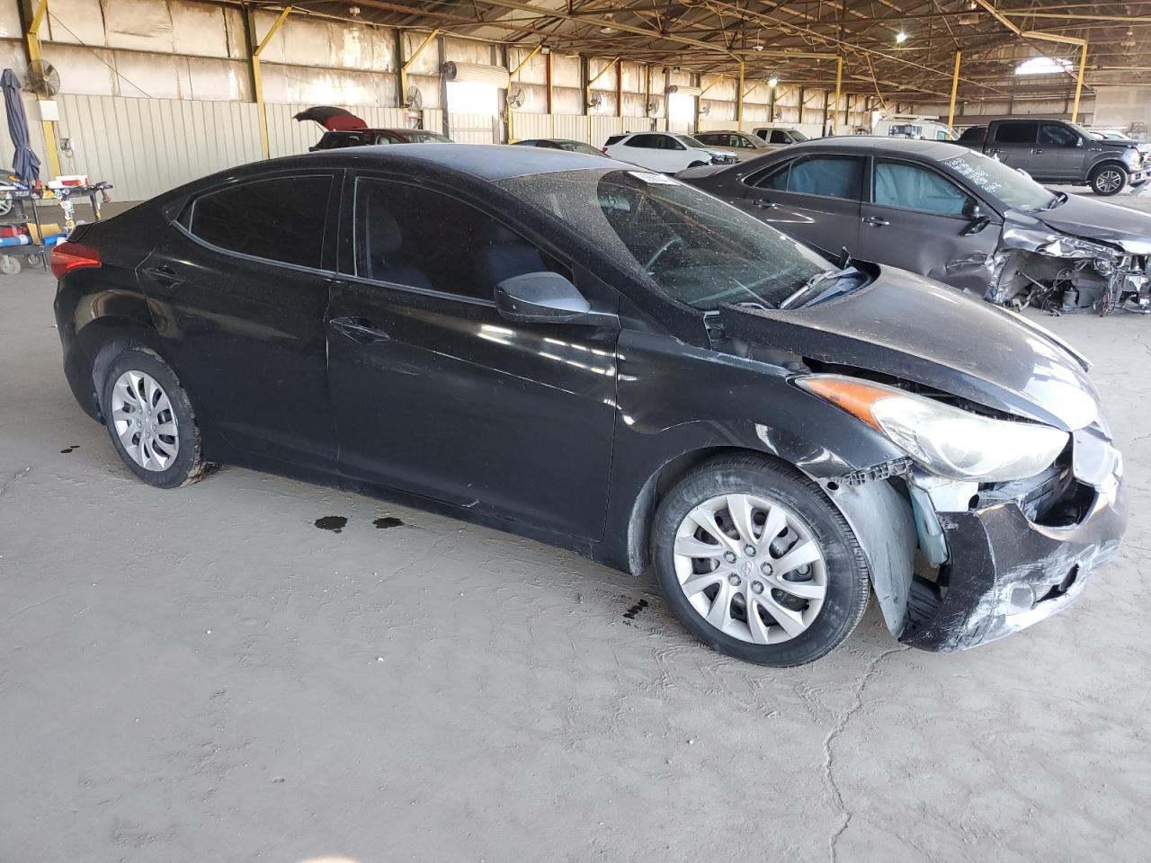 2013 HYUNDAI ELANTRA GL - Image 4