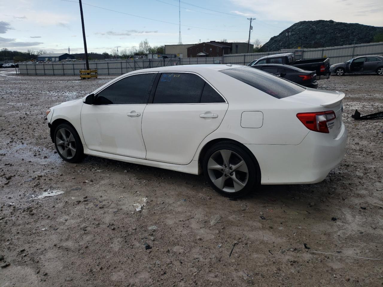2012 TOYOTA CAMRY SE - Image 2