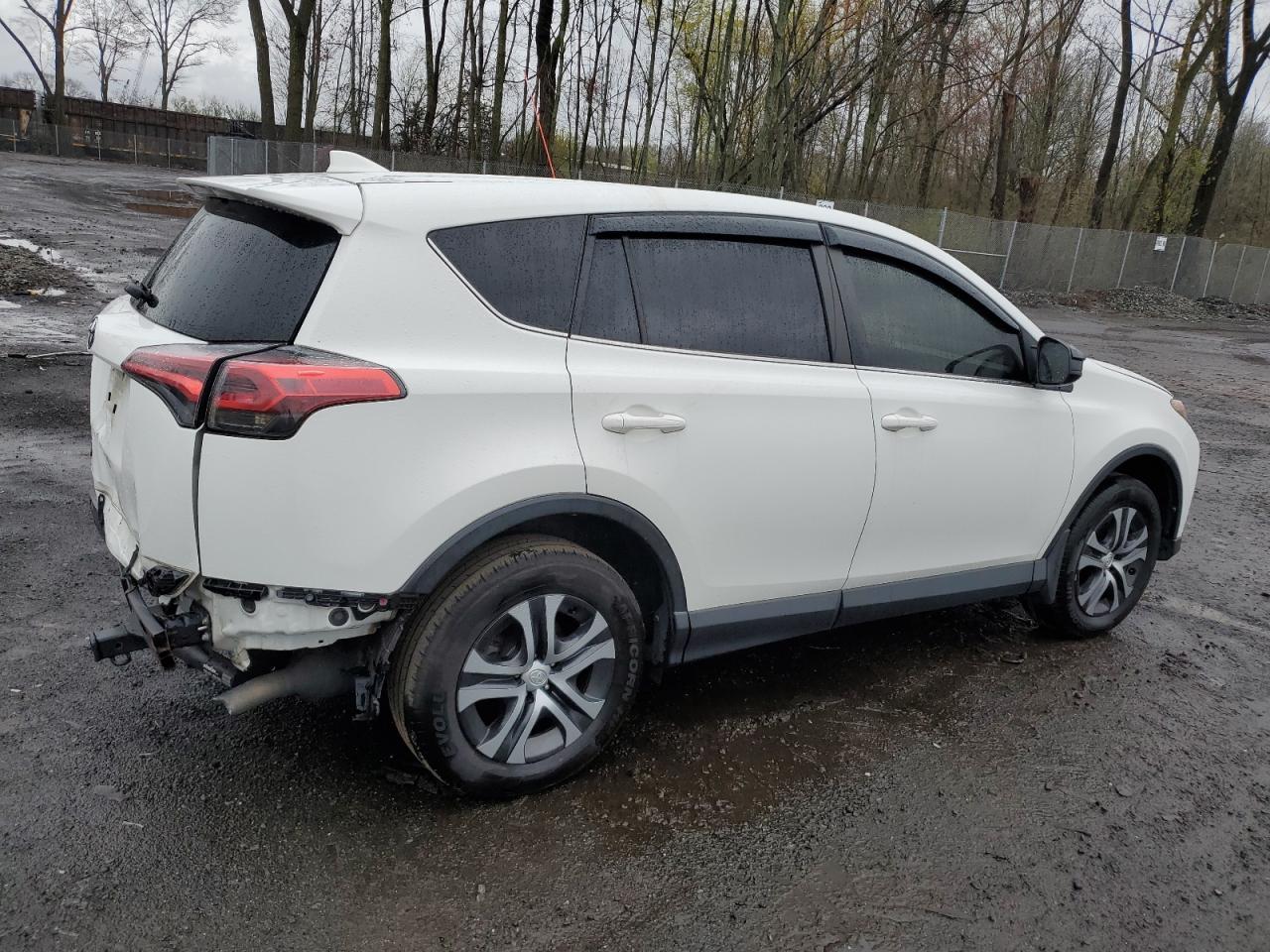 2018 TOYOTA RAV4 LE - Image 3