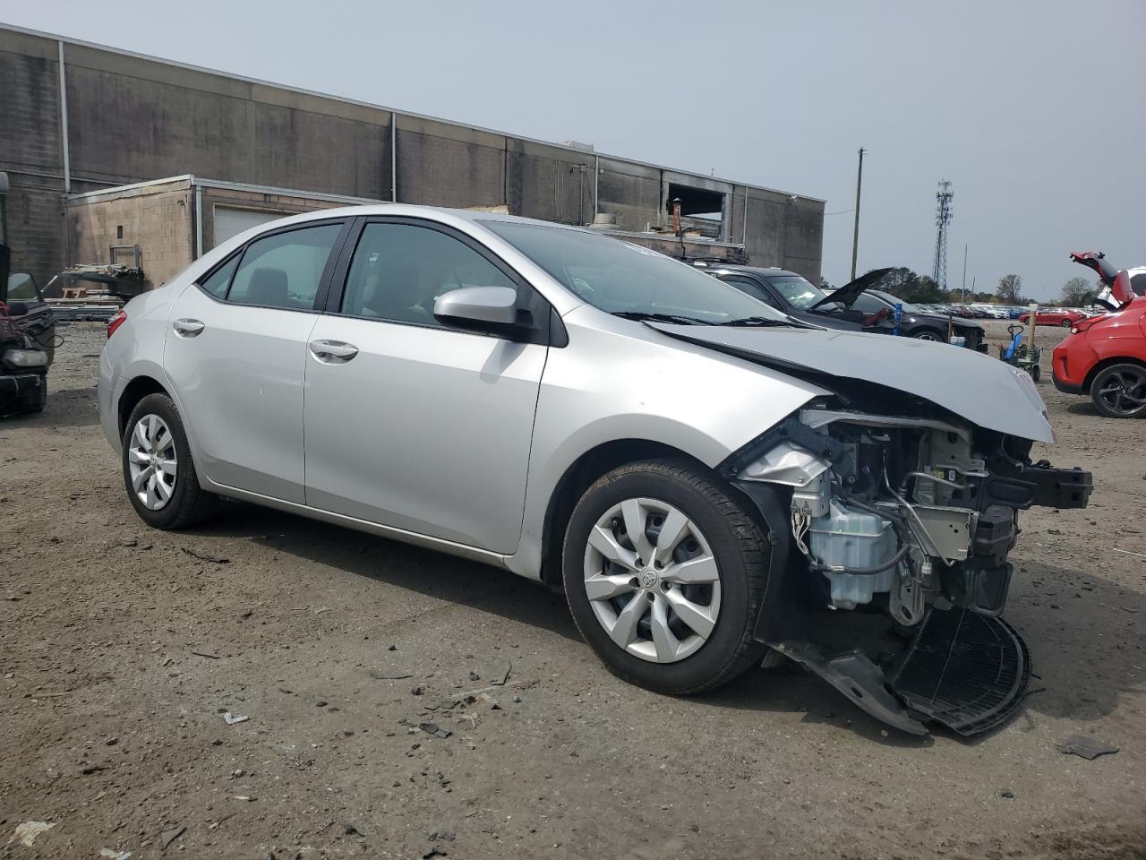 2015 TOYOTA COROLLA L - Фото 4