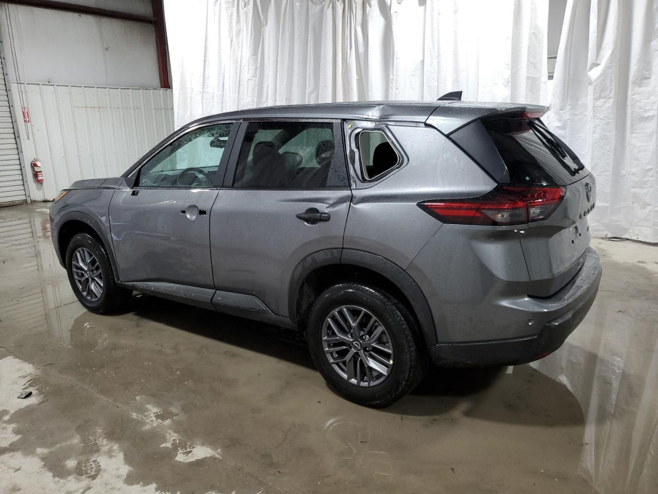 2024 NISSAN ROGUE S - Image 2