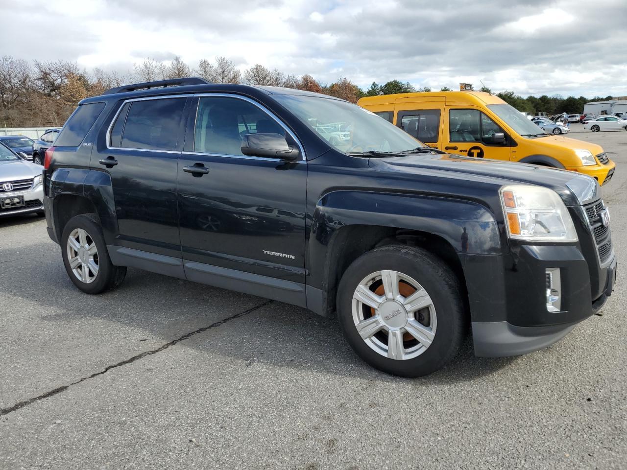 2014 GMC TERRAIN SL - Image 4