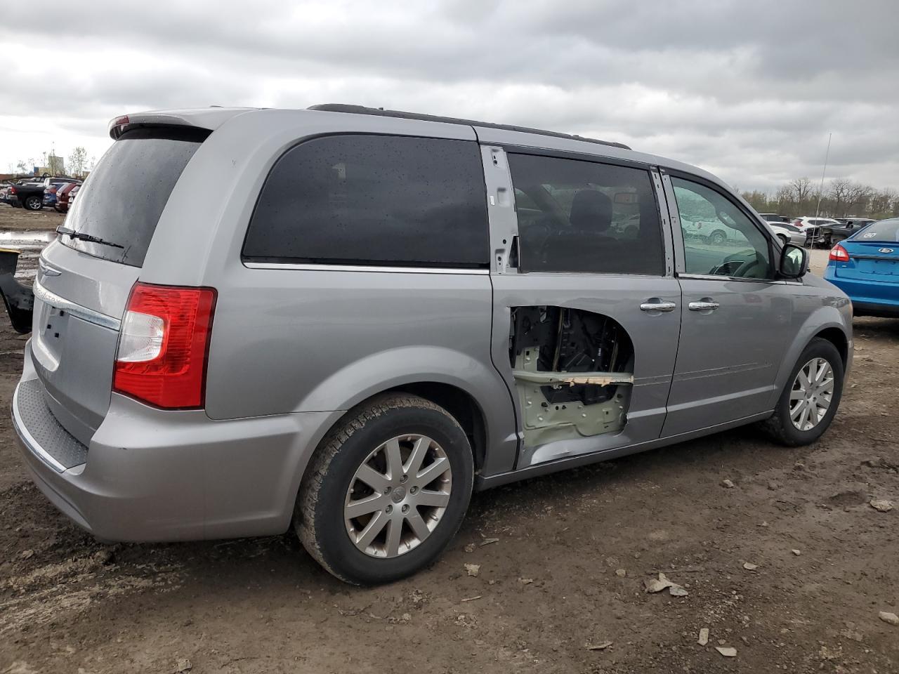 2014 CHRYSLER TOWN & COU - Фото 3