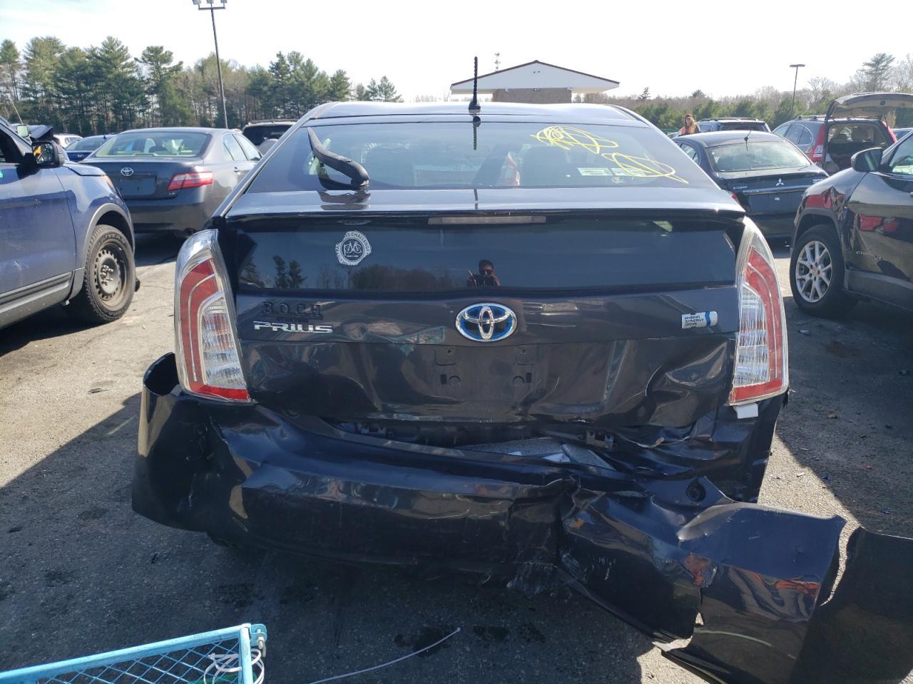 2013 TOYOTA PRIUS - Image 6
