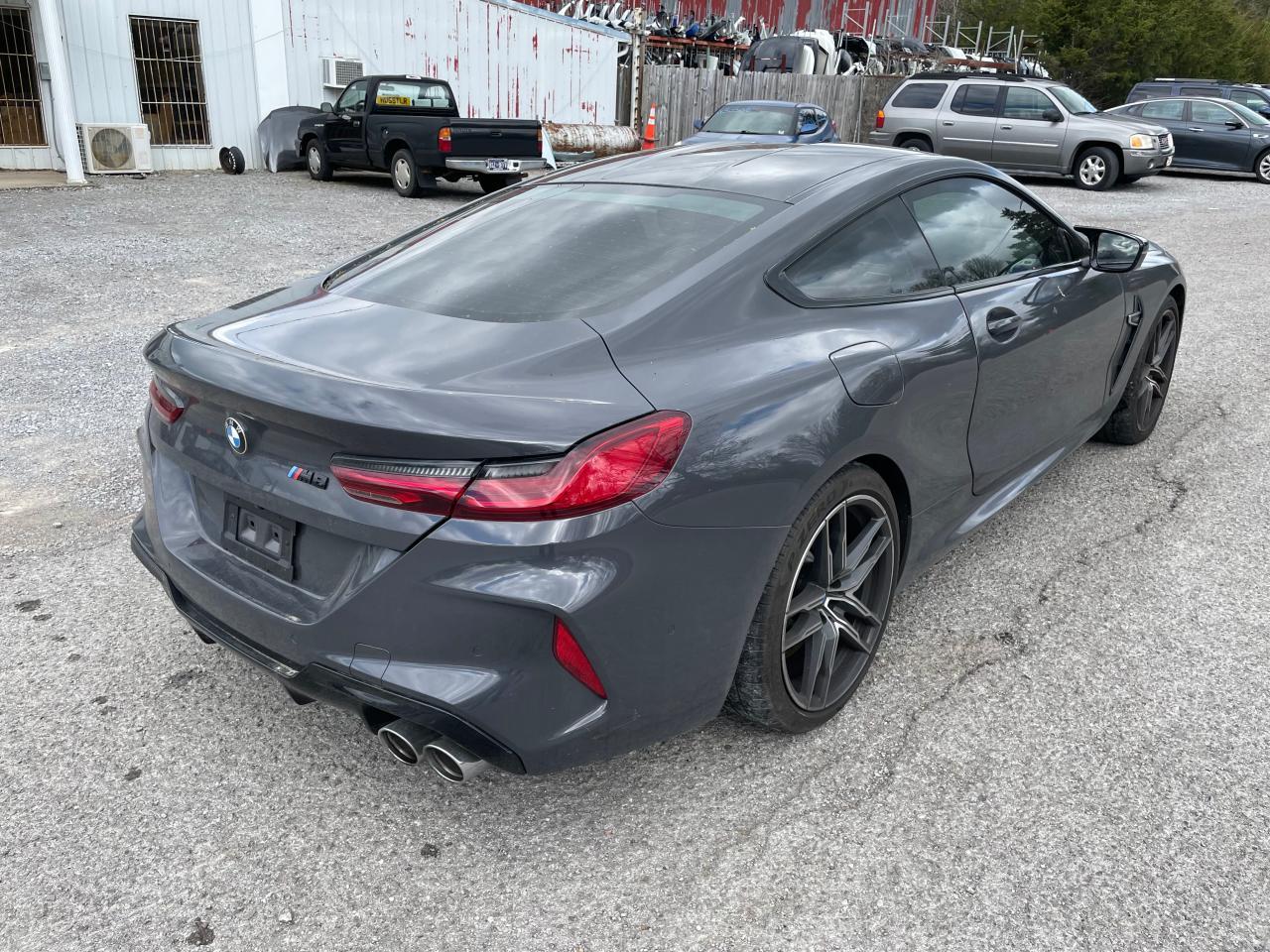 2020 BMW M8 - Фото 4