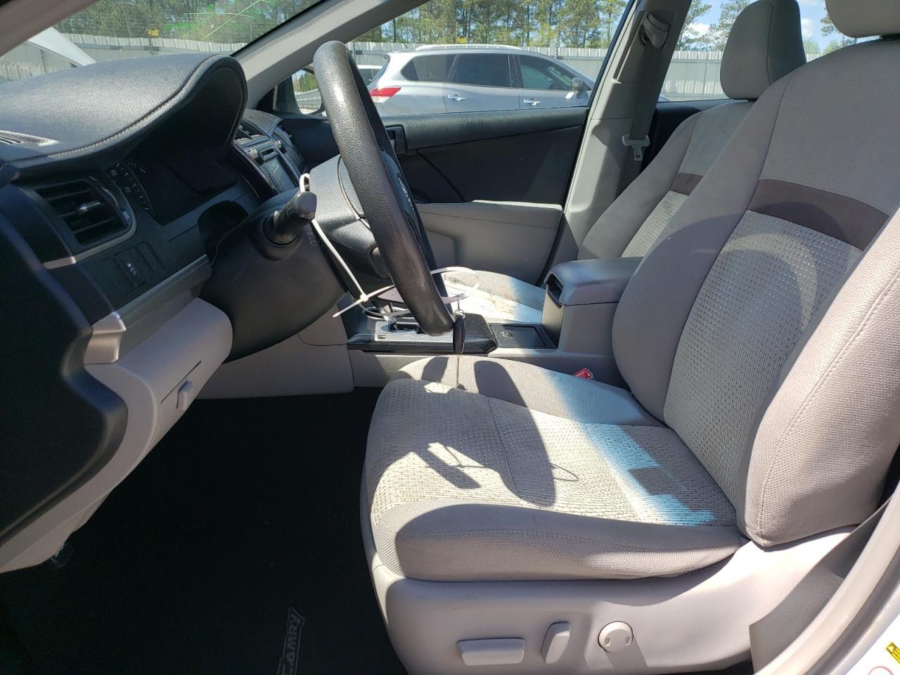 2013 TOYOTA CAMRY L - Image 7
