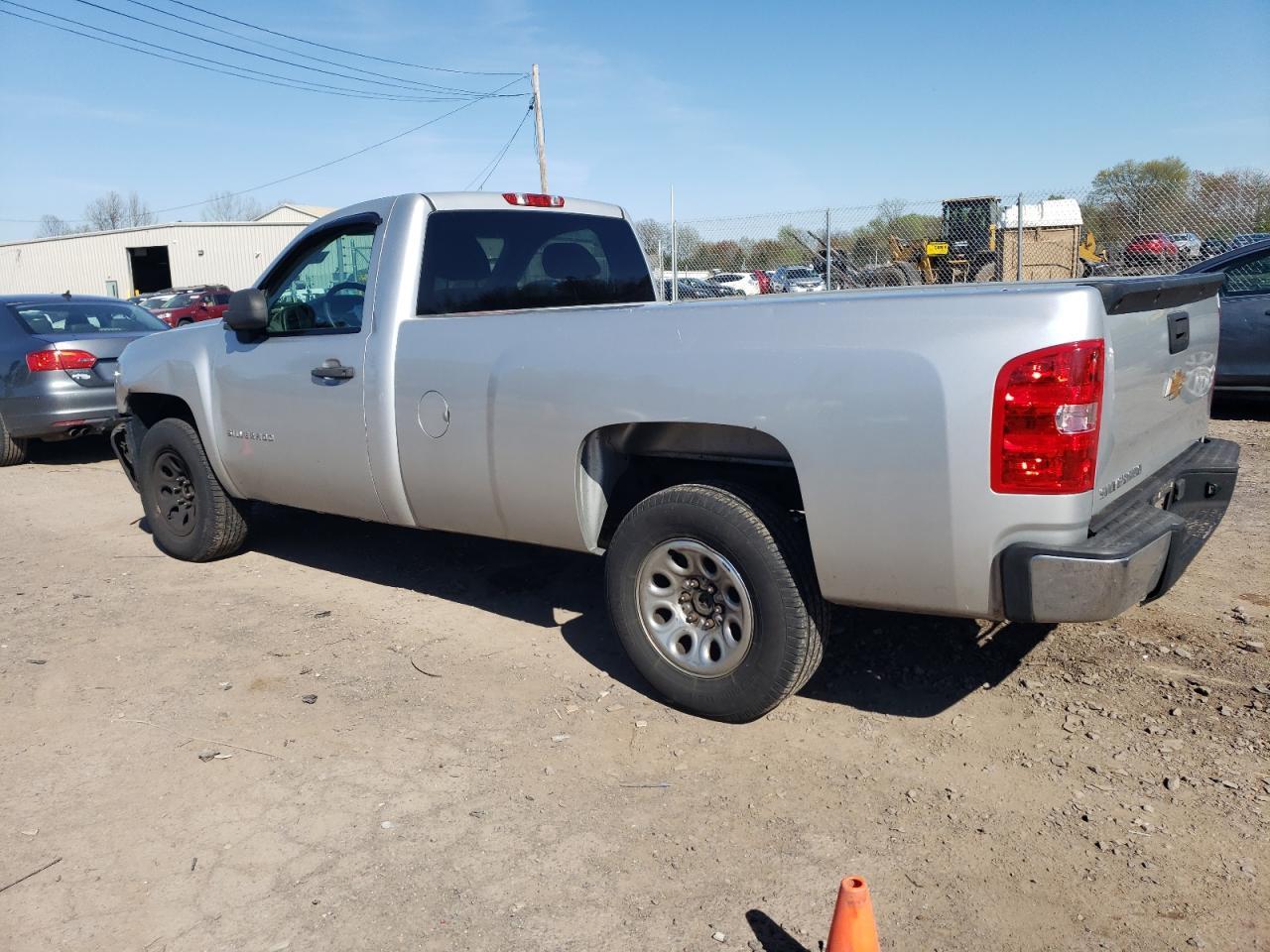 2012 CHEVROLET SILVERADO - Image 2
