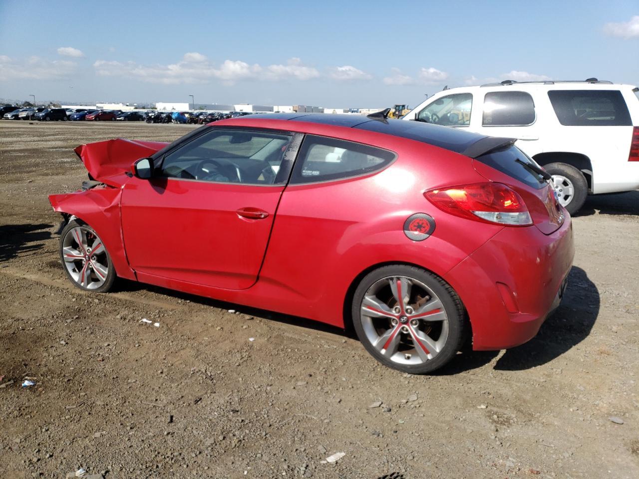 2013 HYUNDAI VELOSTER - Фото 2