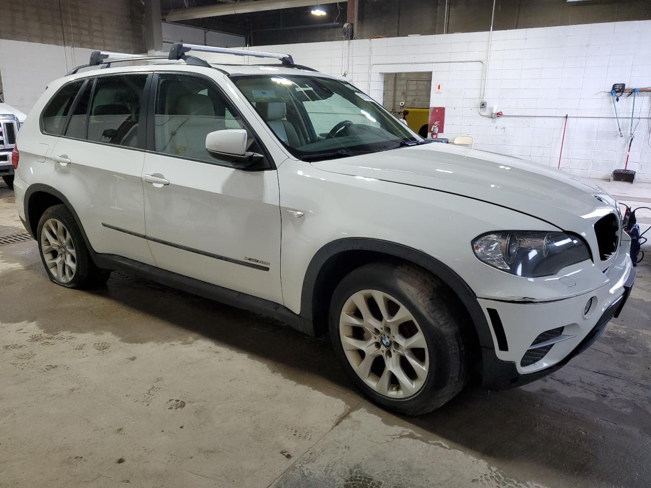 2011 BMW X5 XDRIVE3 - Фото 4
