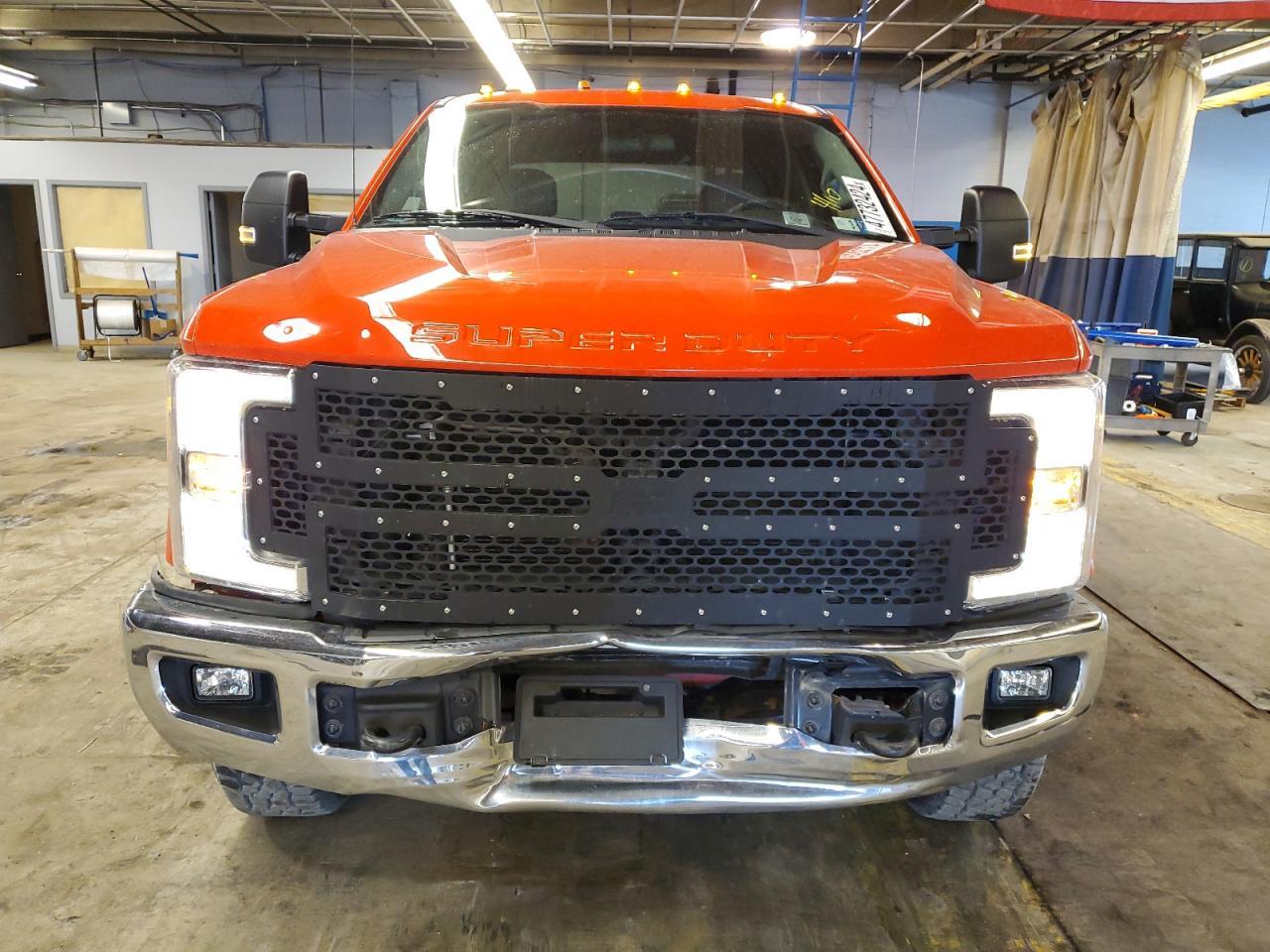 2017 FORD F250 SUPER - Image 5