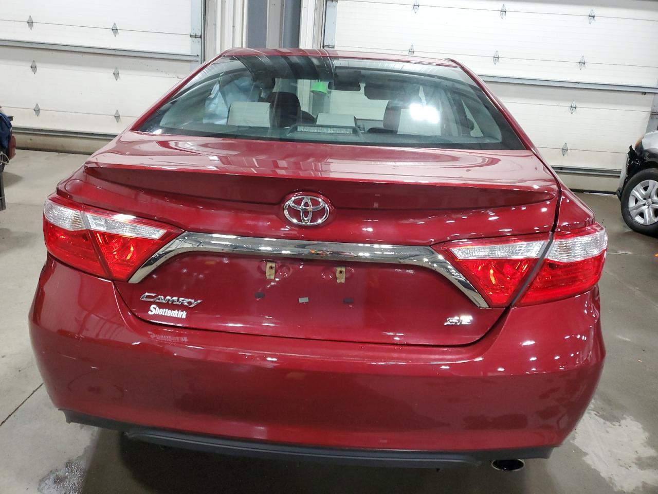 2015 TOYOTA CAMRY LE - Фото 6