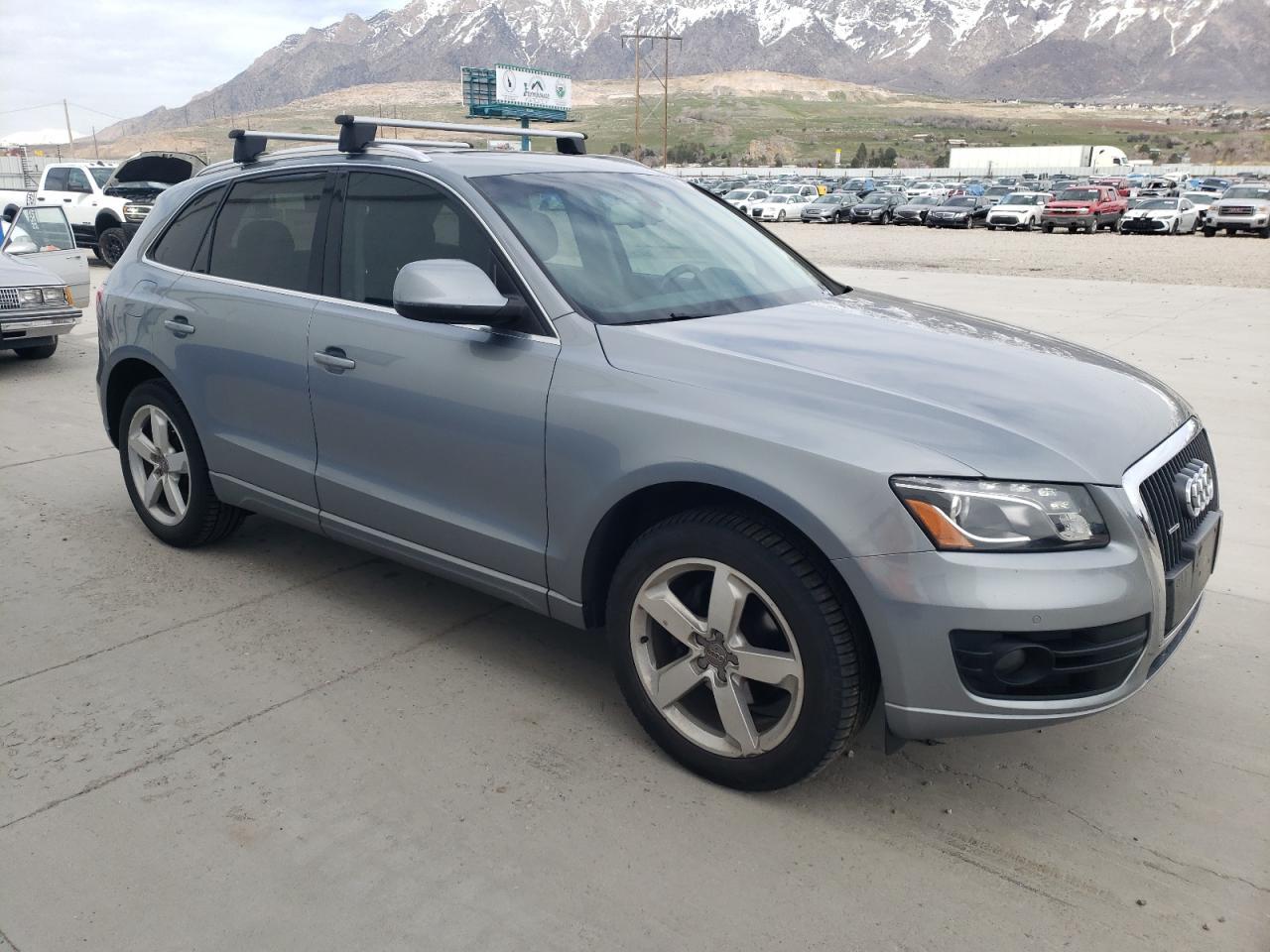 2011 AUDI Q5 PREMIUM - Image 4
