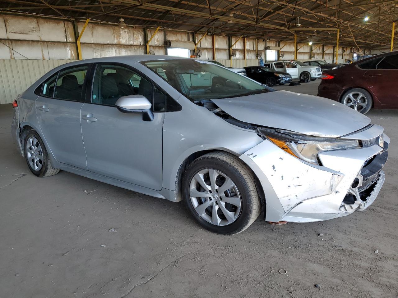 2021 TOYOTA COROLLA LE - Фото 4