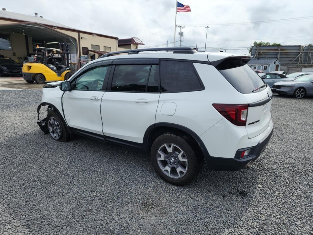 2022 HONDA PASSPORT T - Фото 2