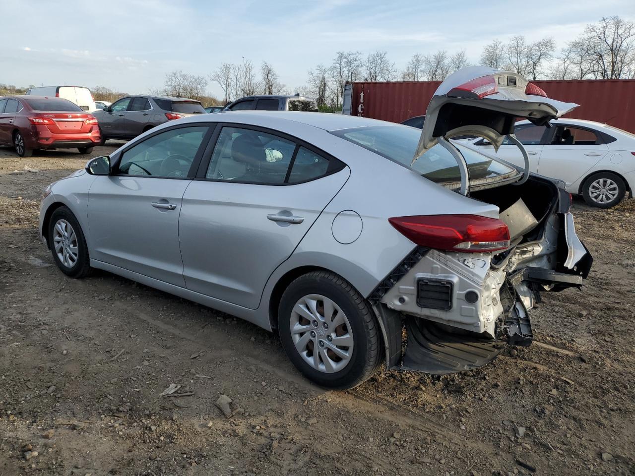 2018 HYUNDAI ELANTRA SE - Image 2