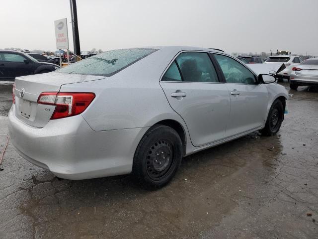 2014 Toyota Camry L - Фото 3