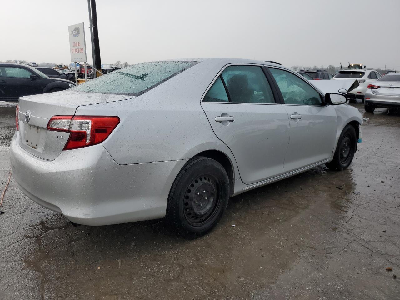 2014 TOYOTA CAMRY L - Image 3