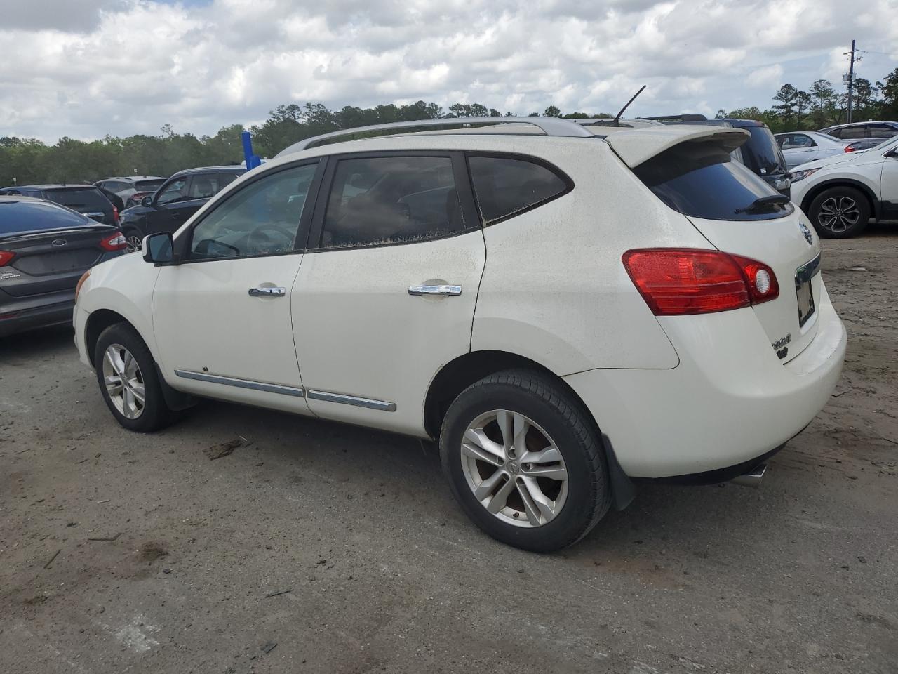 2013 NISSAN ROGUE S - Image 2
