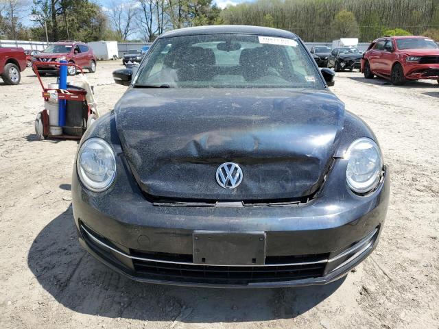 2012 Volkswagen Beetle Turbo - Image 5