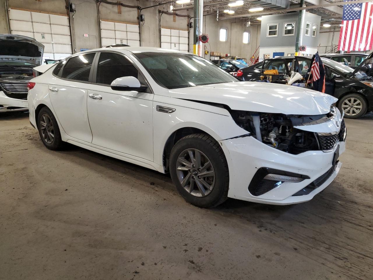 2020 KIA OPTIMA LX - Фото 4