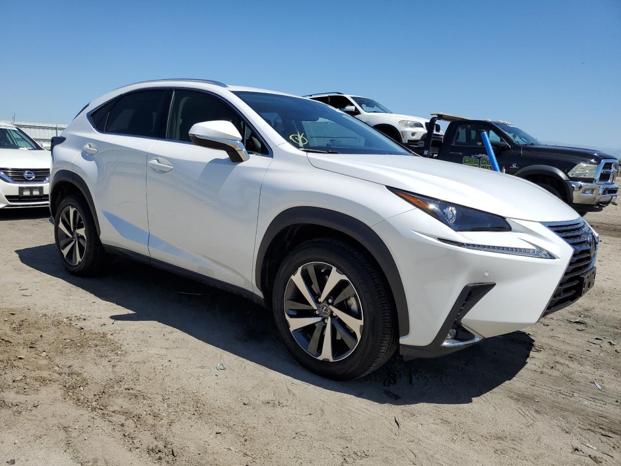 2020 LEXUS NX 300 - Фото 4