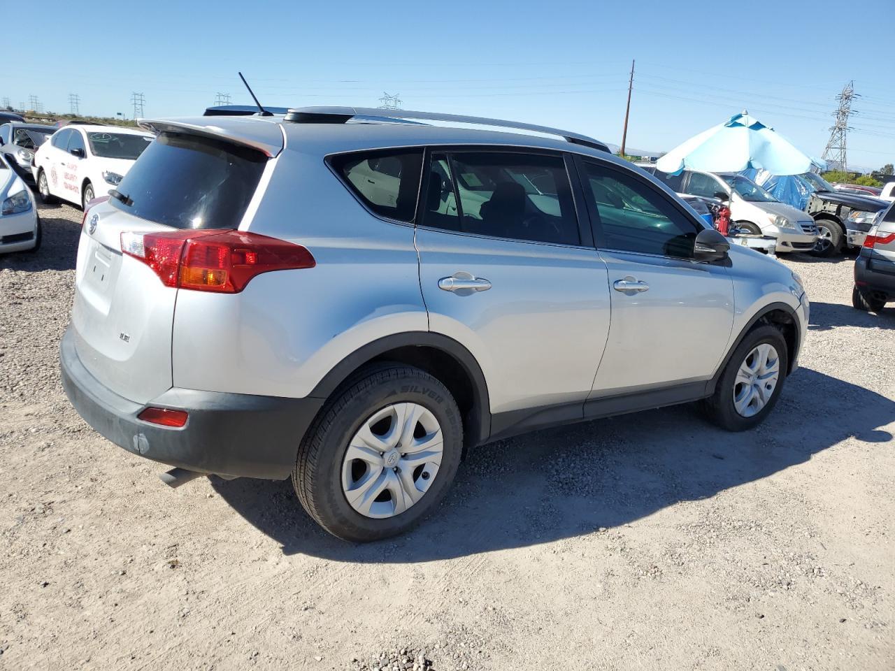 2014 TOYOTA RAV4 LE - Фото 3