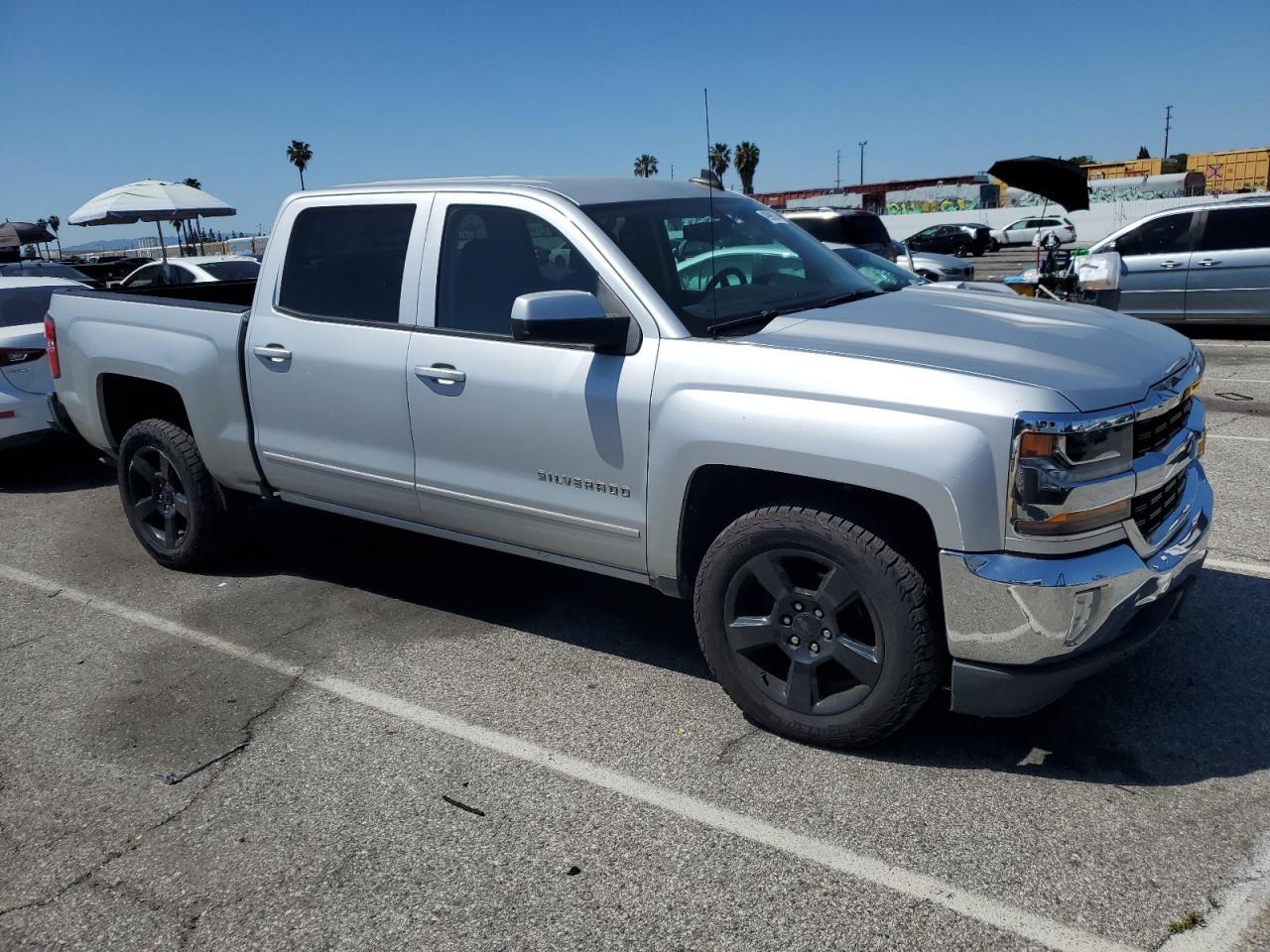 2016 CHEVROLET SILVERADO - Image 4