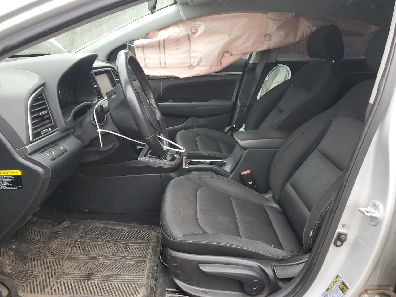 2017 HYUNDAI ELANTRA SE - Фото 7