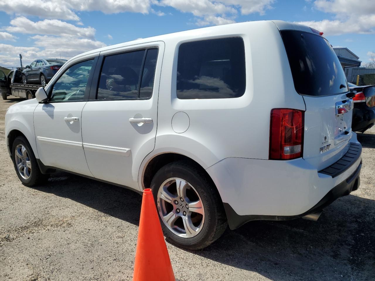 2015 HONDA PILOT EXL - Image 2