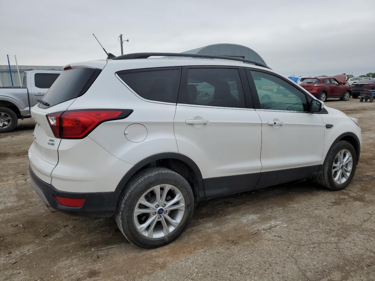2019 FORD ESCAPE SEL - Image 3