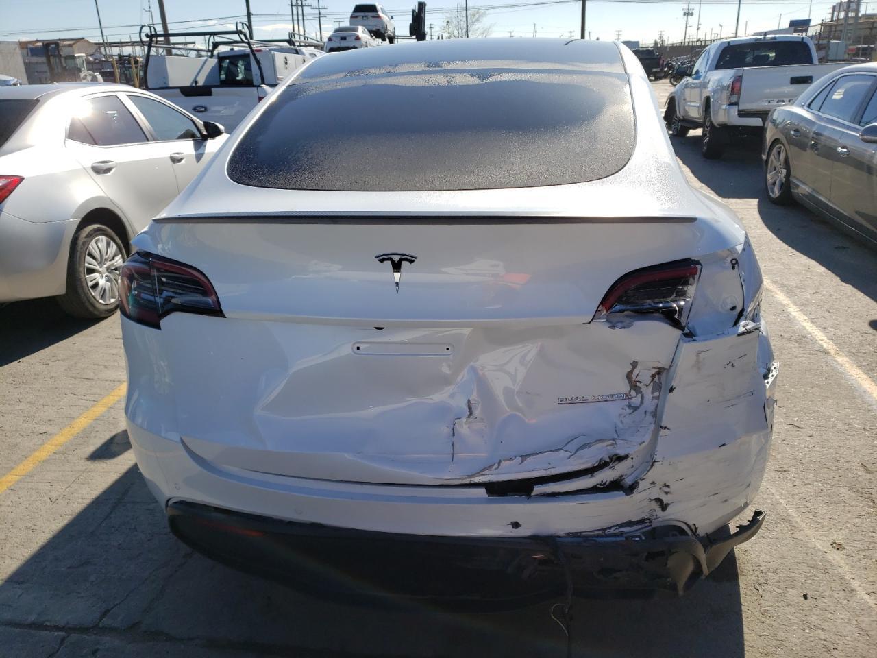 2022 TESLA MODEL Y - Фото 6