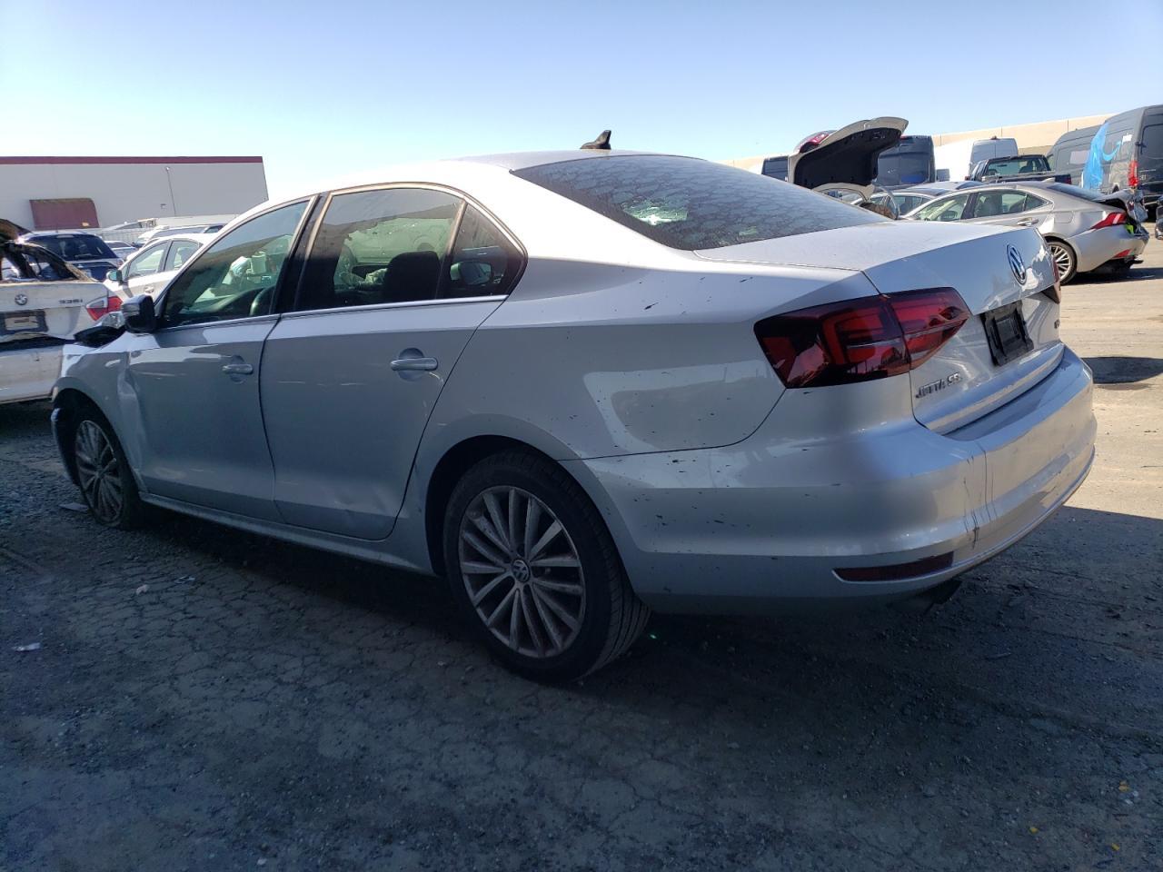 2016 VOLKSWAGEN JETTA SEL - Image 2