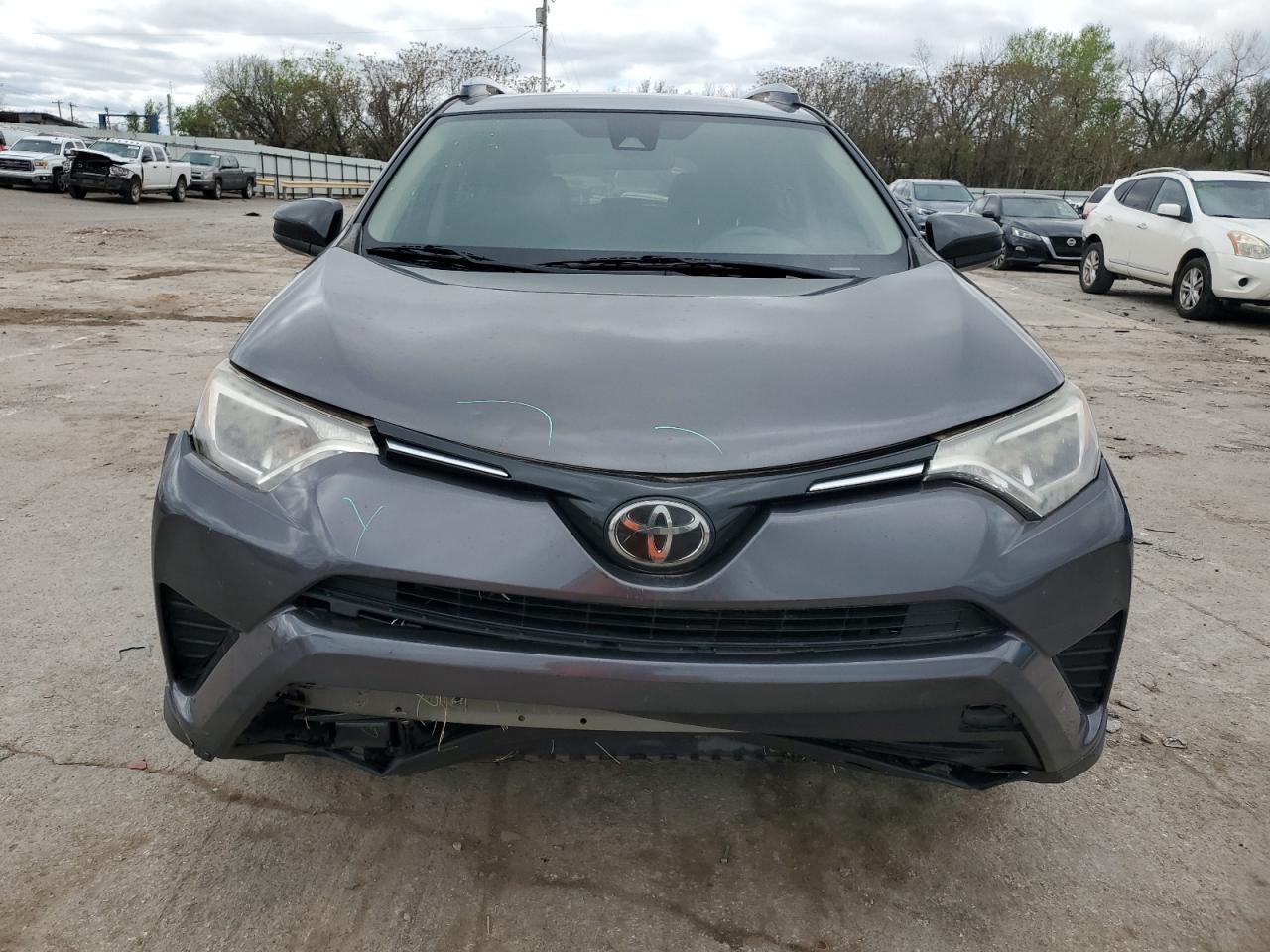 2017 TOYOTA RAV4 LE - Фото 5