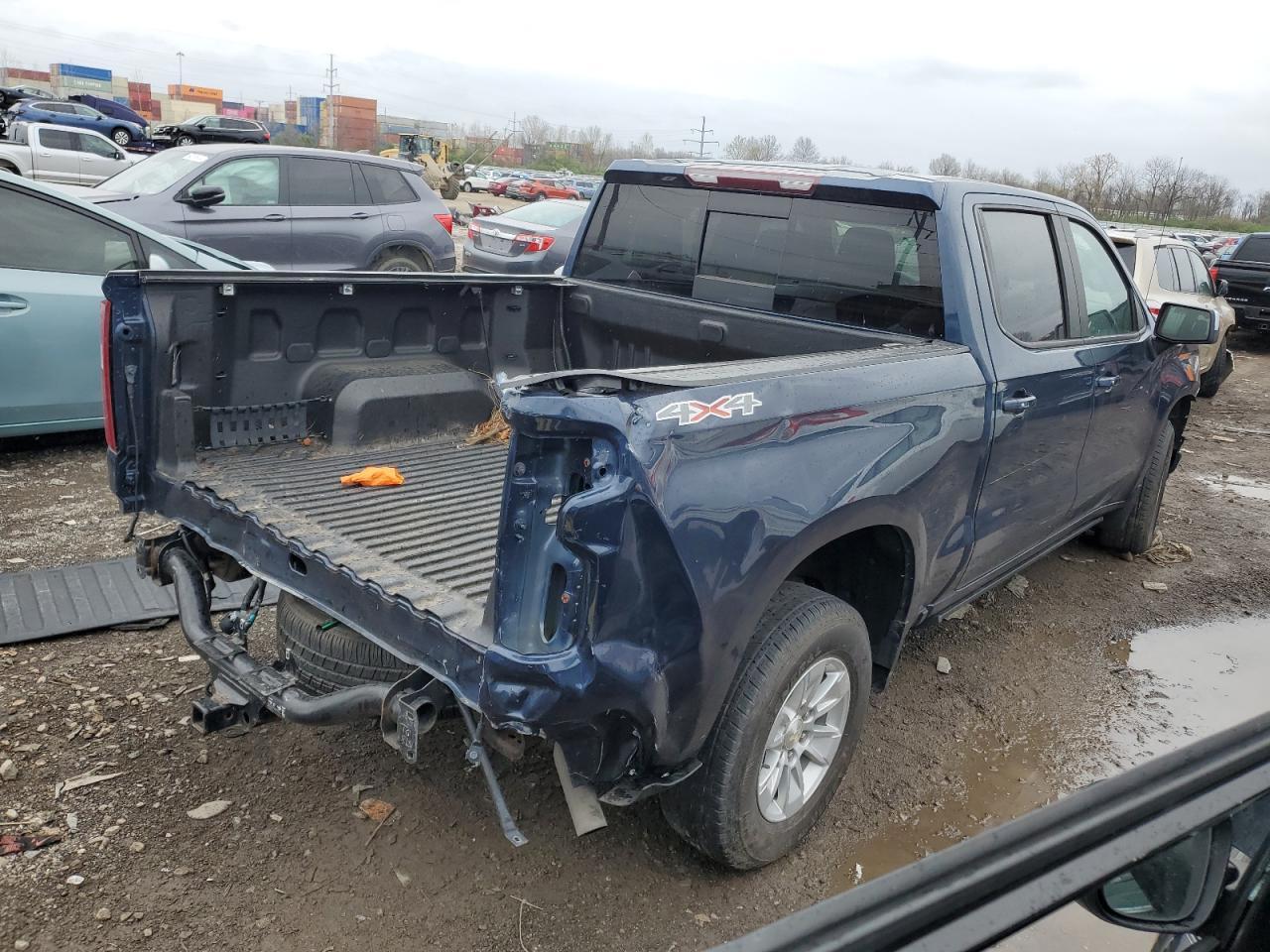 2019 CHEVROLET SILVERADO - Image 3