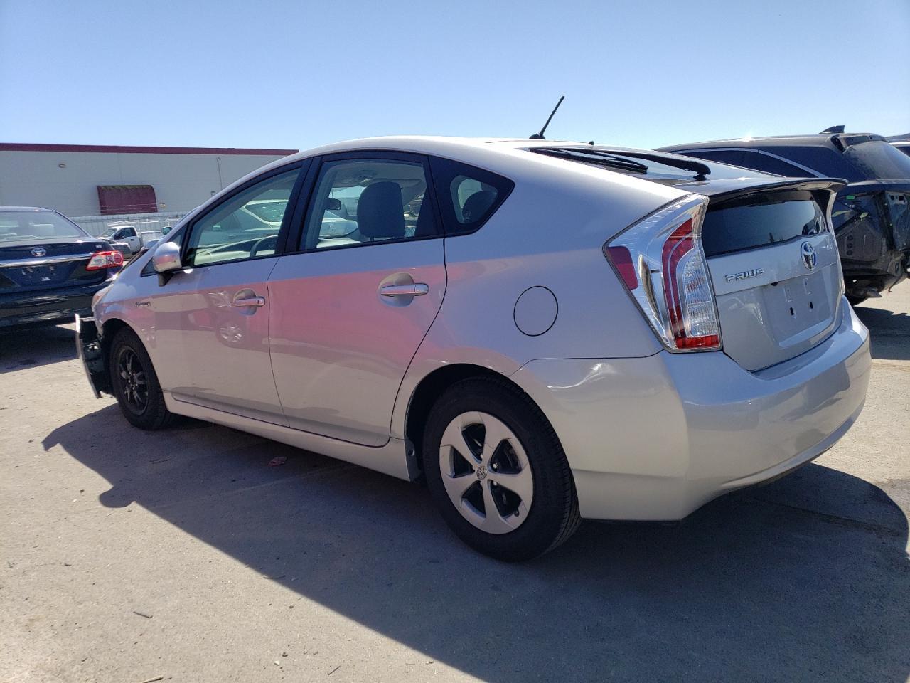 2015 TOYOTA PRIUS - Фото 2