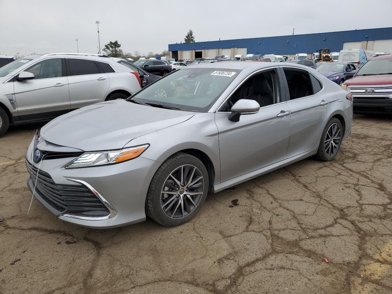 2022 TOYOTA CAMRY XLE car image