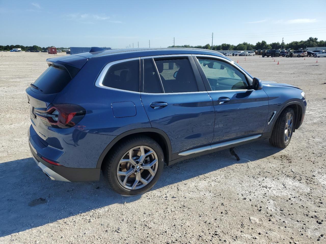 2023 BMW X3 XDRIVE3 - Image 3