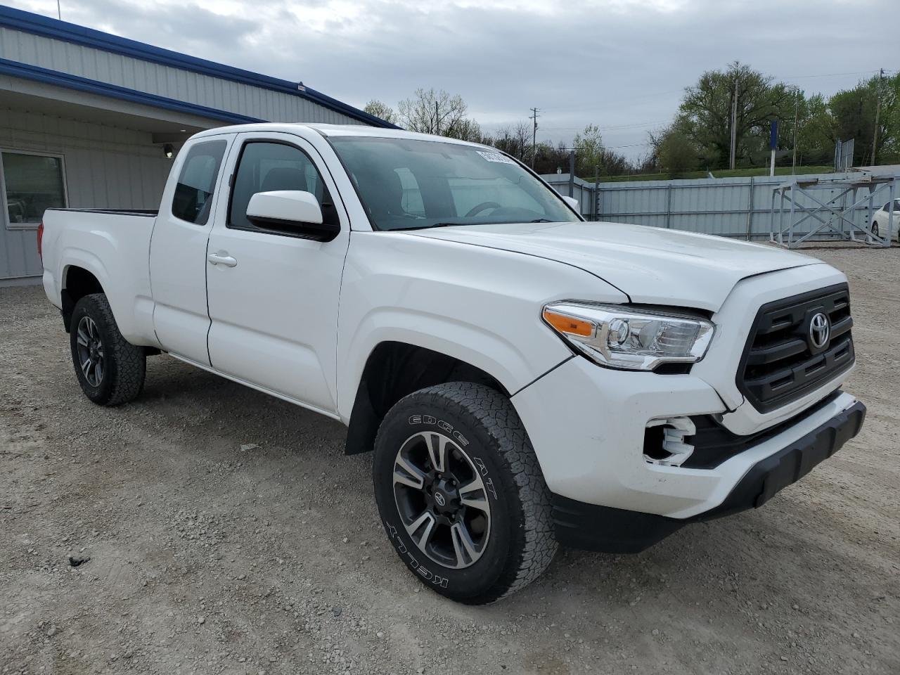 2017 TOYOTA TACOMA ACC - Фото 4
