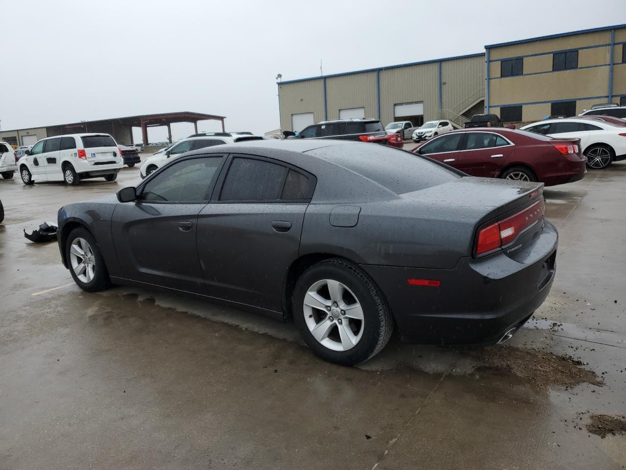 2013 DODGE CHARGER SE - Фото 2