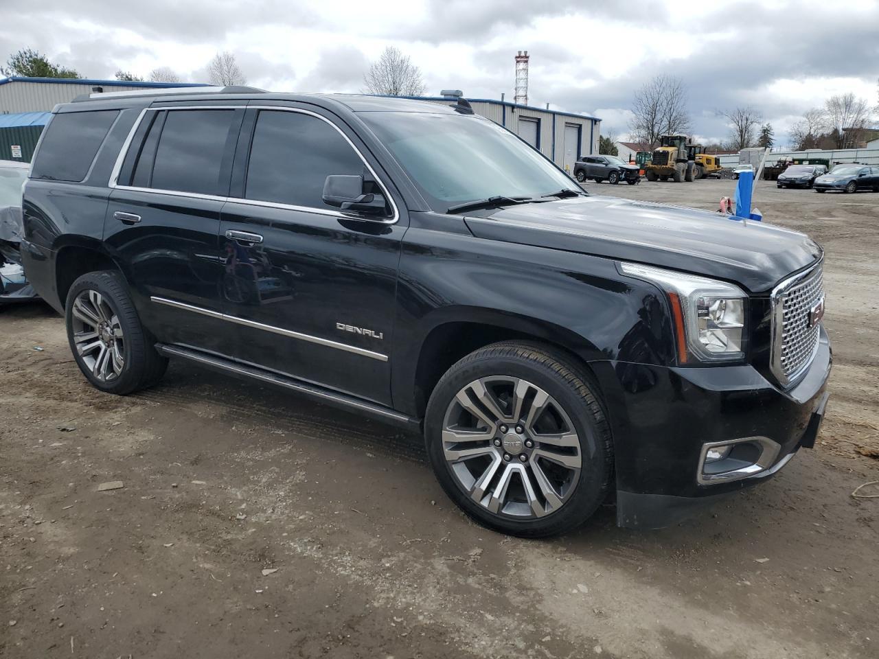 2017 GMC YUKON DENA - Фото 4