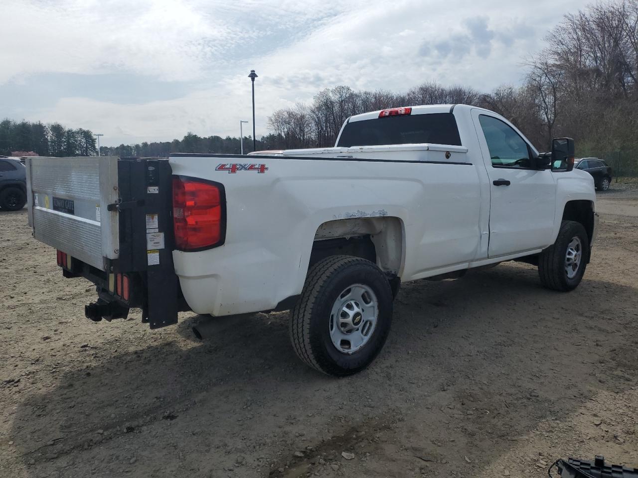 2015 CHEVROLET SILVERADO - Фото 3